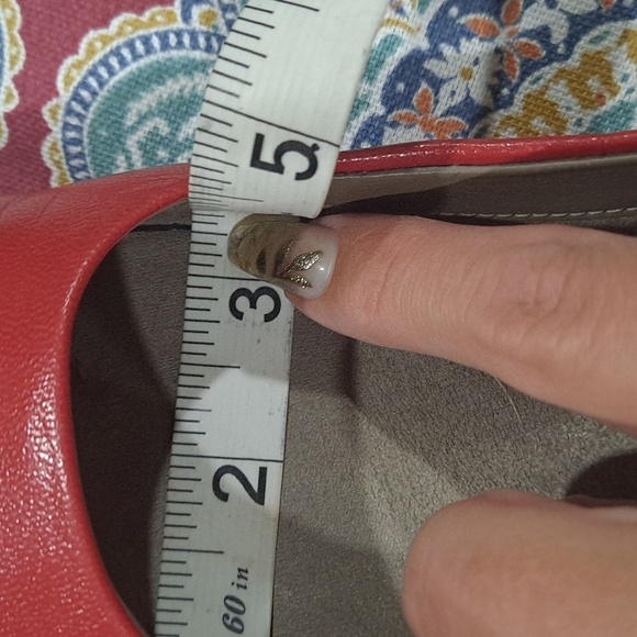 The perfect red flats - Picture 8 of 11